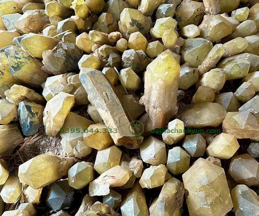 da-thach-anh-vang-tho-loai-1